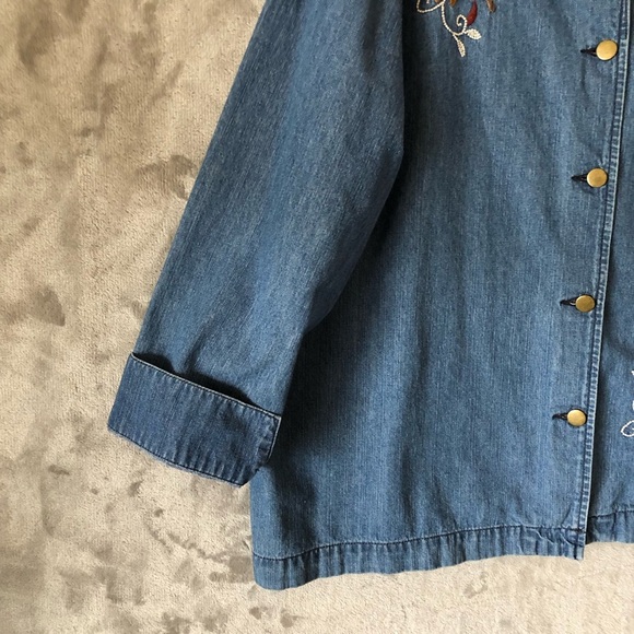 Classic Elements Women Denim Top Size 20-22W Embroidered Floral Bohemian - Picture 9 of 16